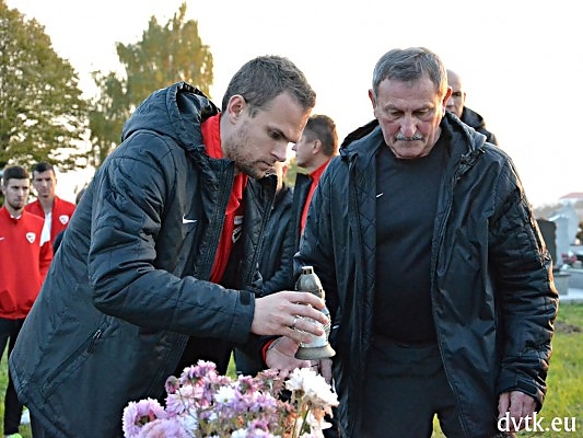 dvtk_megemlekezes_151030_1.jpg dvtk_megemlekezes_151030_1.jpg