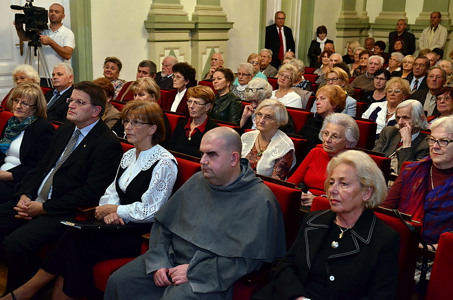 koszonet_gyogyitoknak_151016_vcs_04.jpg koszonet_gyogyitoknak_151016_vcs_04.jpg
