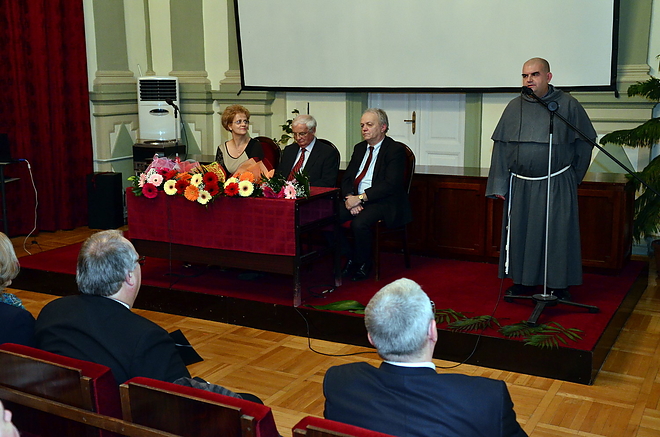 koszonet_gyogyitoknak_151016_vcs_09.jpg koszonet_gyogyitoknak_151016_vcs_09.jpg
