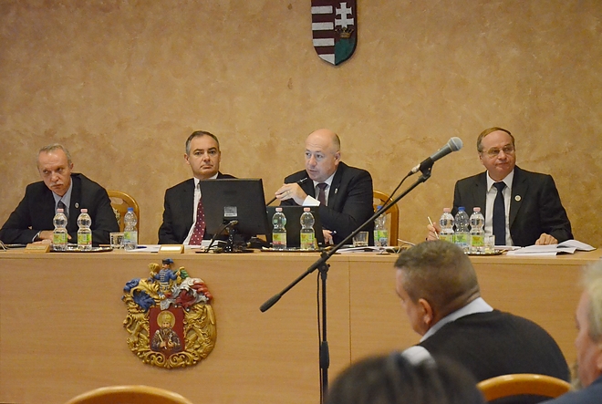 kozmeghallgatas_151001_fkcs_5.jpg