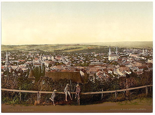 miskolc_trianon_elott.jpg