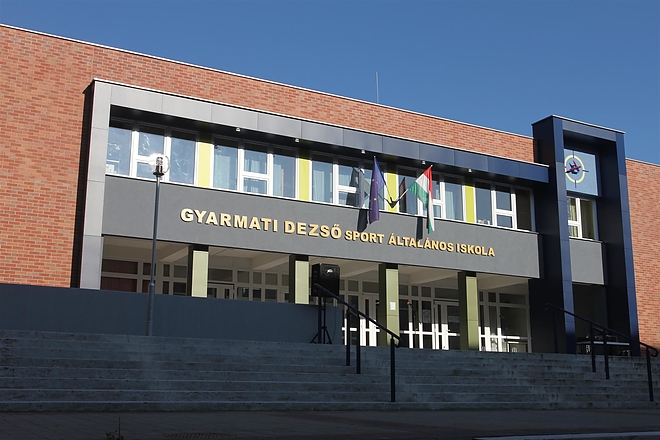 gyarmatidezso_iskola_151125_ja.jpg gyarmatidezso_iskola_151125_ja.jpg