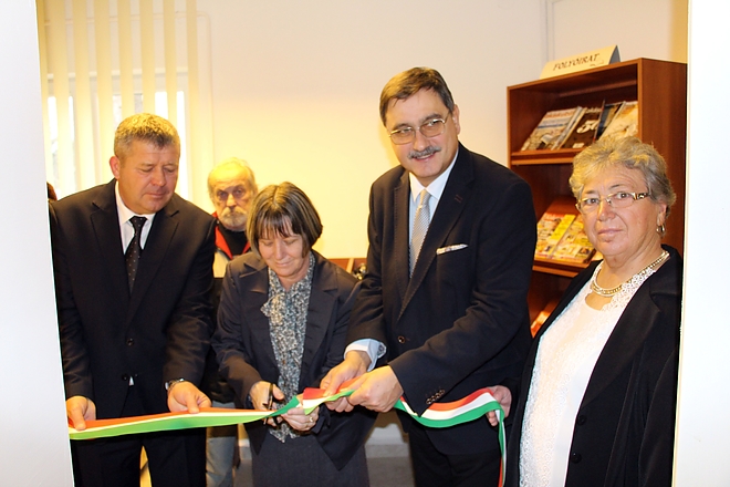 konyvtaravato_felsodobszan2.jpg konyvtaravato_felsodobszan2.jpg
