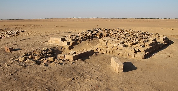 pyramid-sudan.jpg