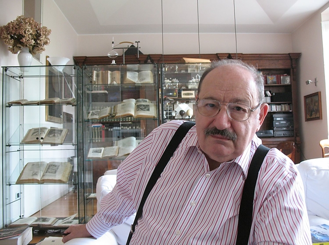 umberto_eco_in_his_house.jpg