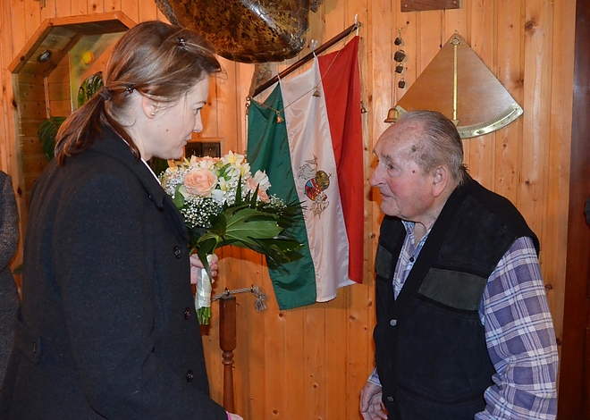 95eves_kalinka_160310_fkcs_1.jpg 95eves_kalinka_160310_fkcs_1.jpg