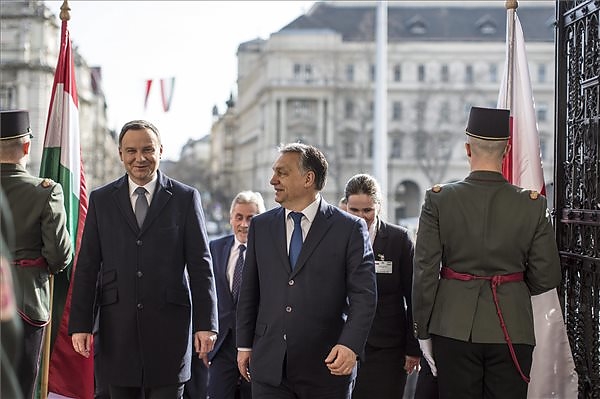 poland_hungary3.jpg