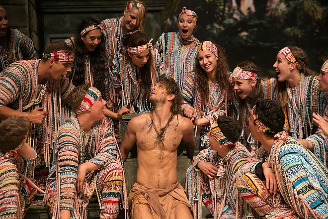 dzsungel_konyve_sandor_peter_es_a_tanckar.jpg