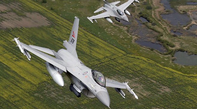 f-16.jpg
