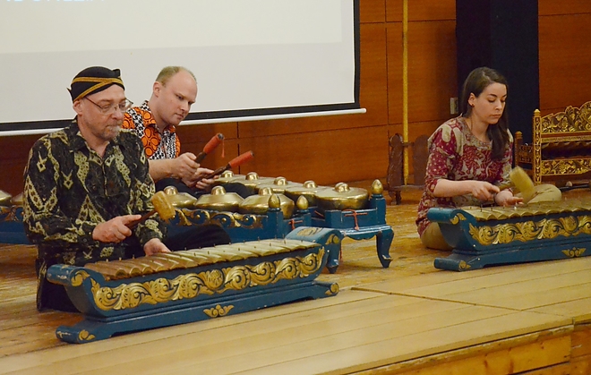 indonez_160408_fkcs_14.jpg
