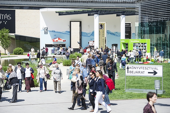 konyvfesztival2.jpg