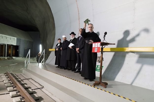ch_tunel2.jpg