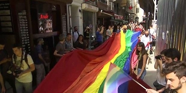 istambul_isis_trans.jpg