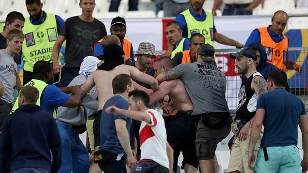 orosz_angol_balhe_merkozes1.jpg