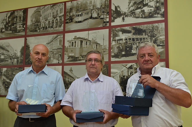 40-45_eves_dolgozok.jpg