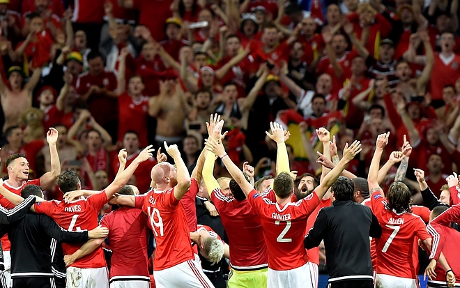 wales_belga_merkozes.jpg