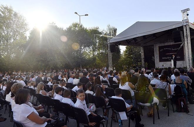 nemzeti_tanevnyito_2016.jpg