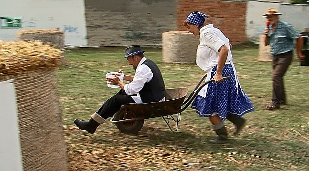 parasztolimpia.jpg parasztolimpia.jpg