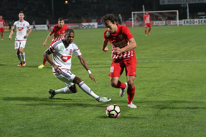 dvtk_videoton_161015_ml.jpg dvtk_videoton_161015_ml.jpg