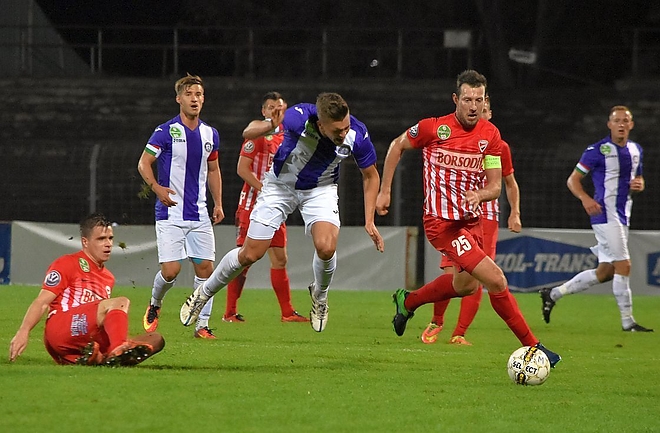 ujpest_-_dvtk_friss_elek-735.jpeg