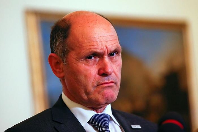wolfgang_sobotka_osztrak_belugy.jpg