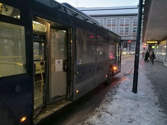 baleset_busz_centrum.jpg baleset_busz_centrum.jpg