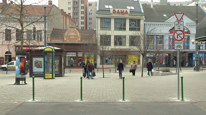 fo_utcai_oszlopok3.jpg fo_utcai_oszlopok3.jpg