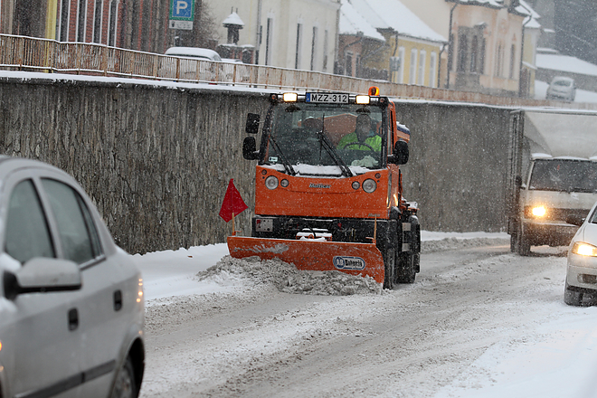 ho_hotakarítas_hokotro_tel_miskolc170113_ja.jpg ho_hotakarítas_hokotro_tel_miskolc170113_ja.jpg