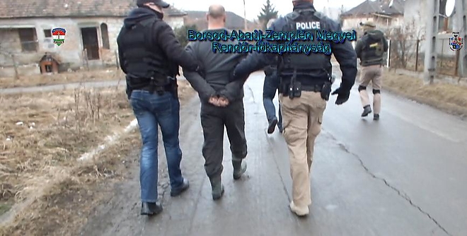 uzsoras_csernely_police1.jpg uzsoras_csernely_police1.jpg