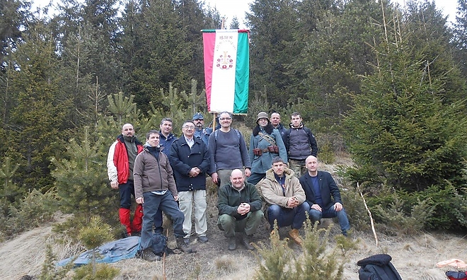 emlektura_magyaros_teto_1.jpeg emlektura_magyaros_teto_1.jpeg