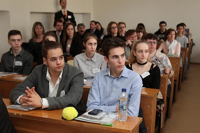 foldtudomanyi_diakkonferencia_170310_ja_2.jpg