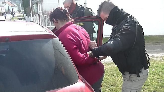 kenyszermunka_zsarolas_sata_170323_police1.jpg