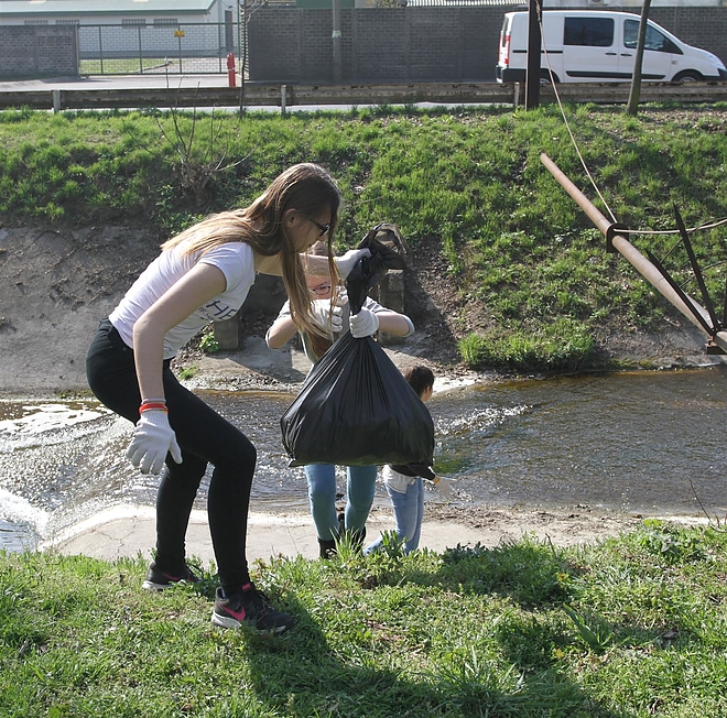 szinva_takaritas_170401ml_6.jpg