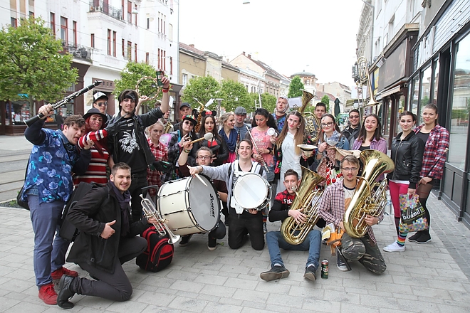 bolondballagok_bartok_szakgim_170427_ja.jpg
