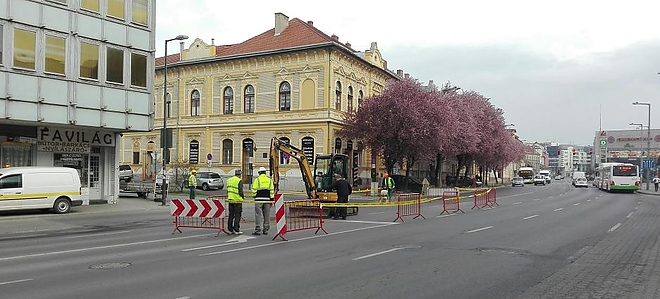 centrum_munka_170405_ki.jpg centrum_munka_170405_ki.jpg