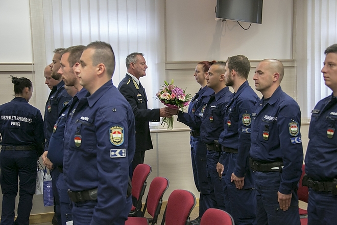 rendor_hatar_visszater_szerbia.jpg rendor_hatar_visszater_szerbia.jpg