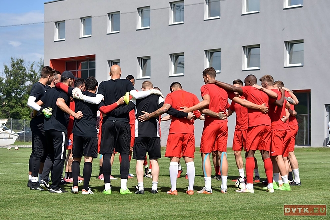 dvtk_edzes_csapat_170525.jpg