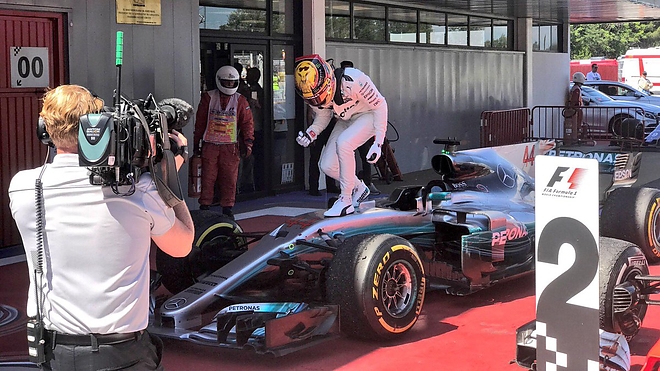 hamilton_italy_f1.jpg hamilton_italy_f1.jpg