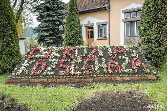 kozseghaza_felirat_romania.jpg