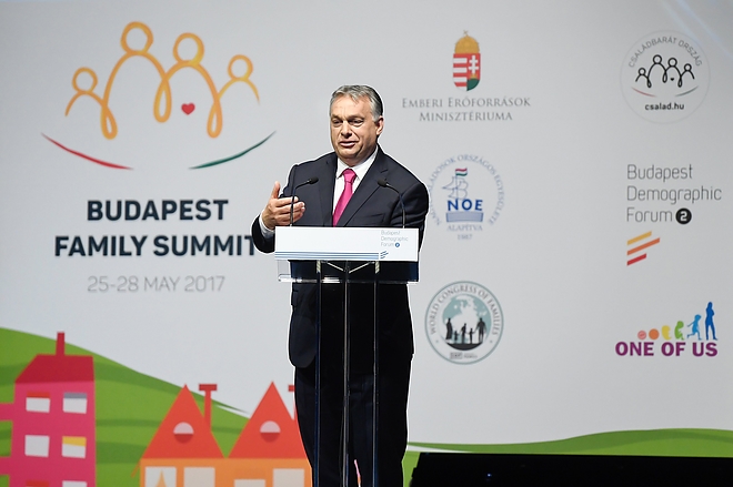 orban_viktor_csalad.jpg