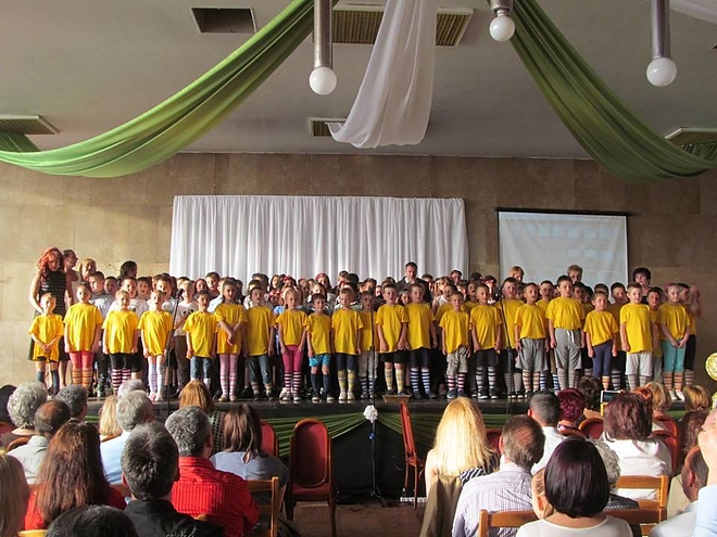 ronai_50_diakok_musor.jpg ronai_50_diakok_musor.jpg