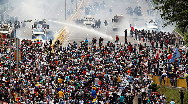 venezuela_riot.jpg venezuela_riot.jpg