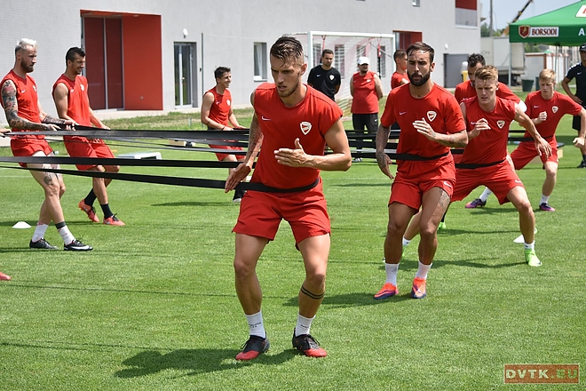 dvtk_edzes_eronlet_170628_2.jpg dvtk_edzes_eronlet_170628_2.jpg