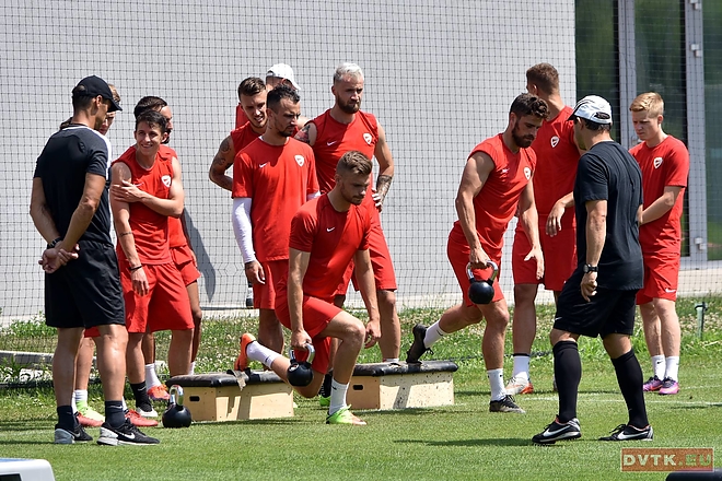 dvtk_edzes_eronlet_170628_3.jpg dvtk_edzes_eronlet_170628_3.jpg