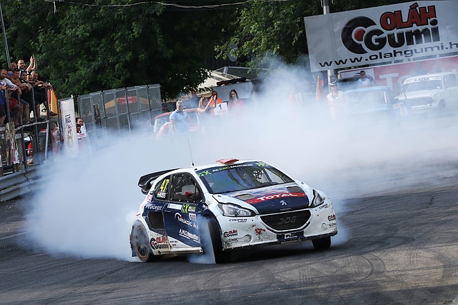 kiss_pal_tamas_peugeot1.jpg kiss_pal_tamas_peugeot1.jpg