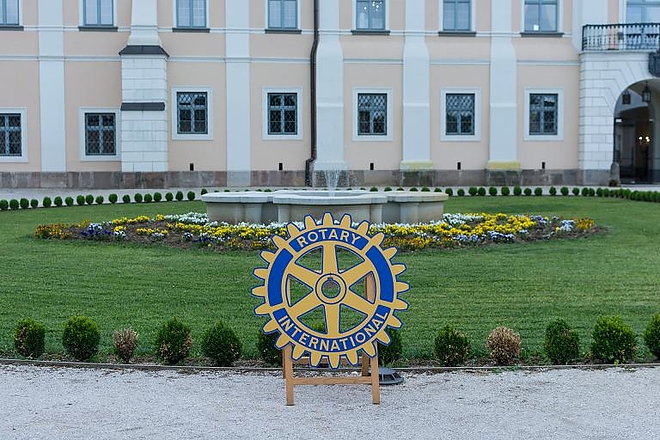 noi_rotary_club_edeleny_170618.jpg