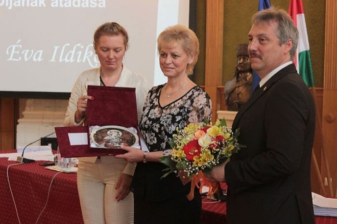 vida_eva_szent_erzsebet_dij.jpg