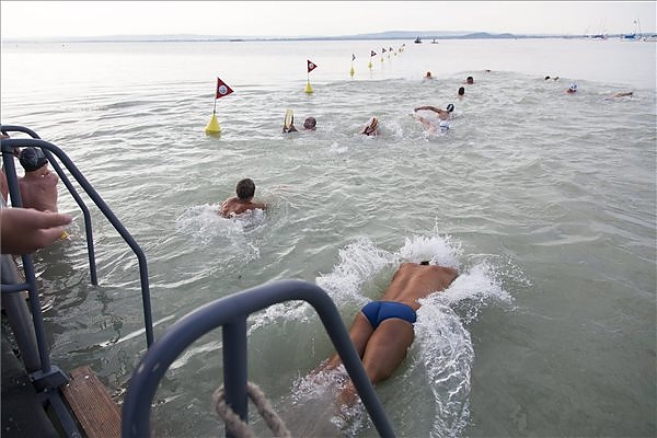 balaton-atuszas2.jpg balaton-atuszas2.jpg