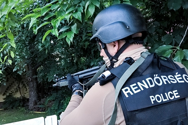 kommandosgyogy.jpg kommandosgyogy.jpg