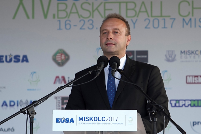kosar_eb_megnyito_170716ml_33.jpg